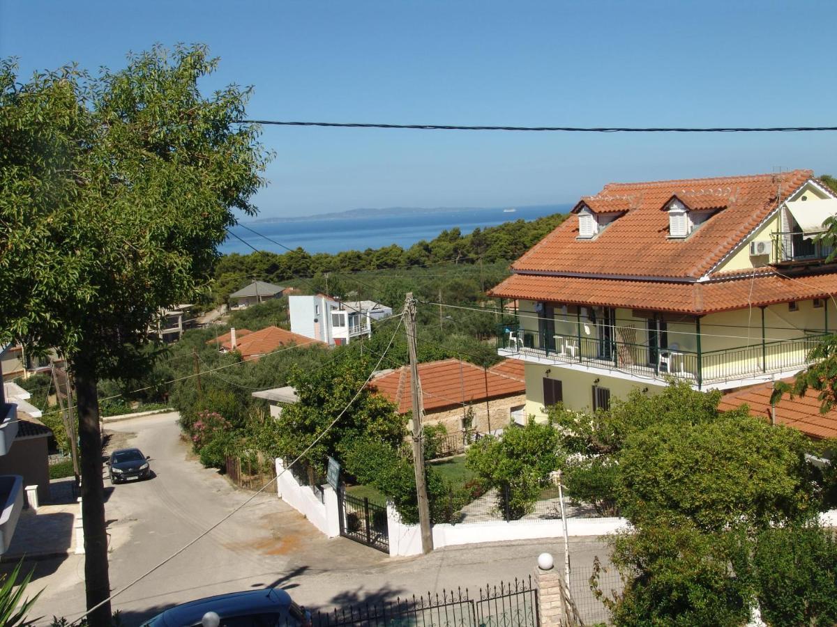 Villa Nefeli Loútsa Buitenkant foto
