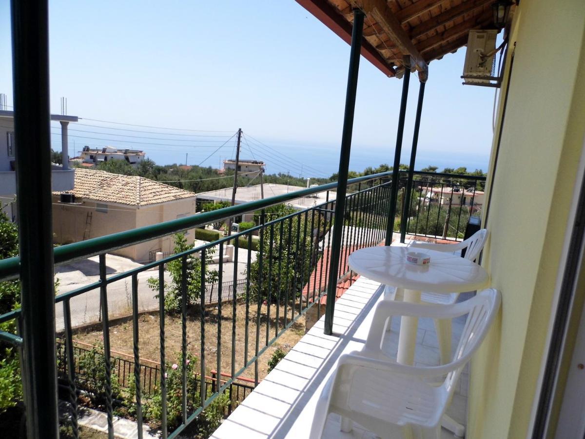 Villa Nefeli Loútsa Buitenkant foto