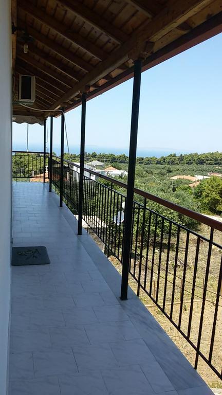 Villa Nefeli Loútsa Buitenkant foto